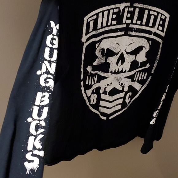 Long Sleeve T shirt. - Picture 2 of 5